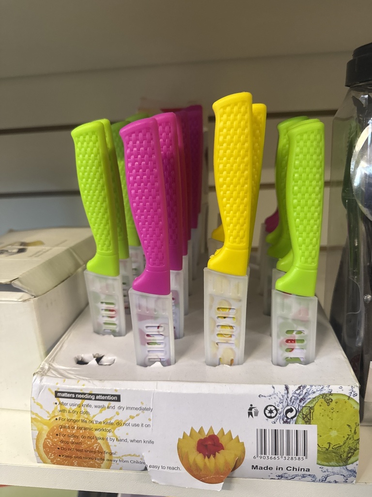 Cuchillos c/ funda plastica