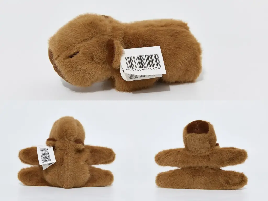 Peluche Pulsera Capybara