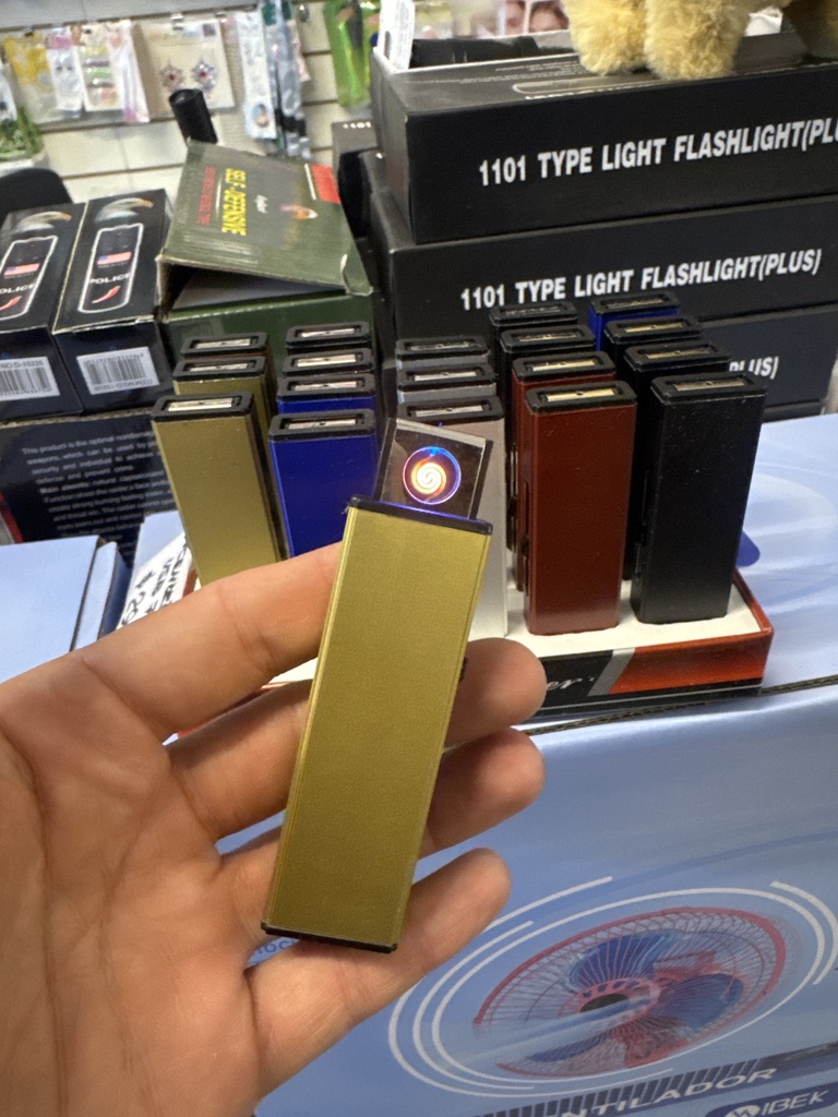 Encendedor USB 718